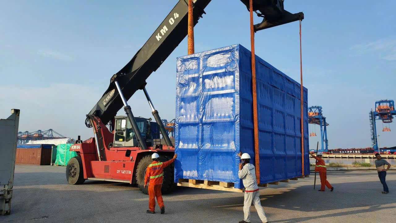 Cảng Việt Nam: tờ khai, mã HS, C/O — sai một ô là lô hàng đứng.